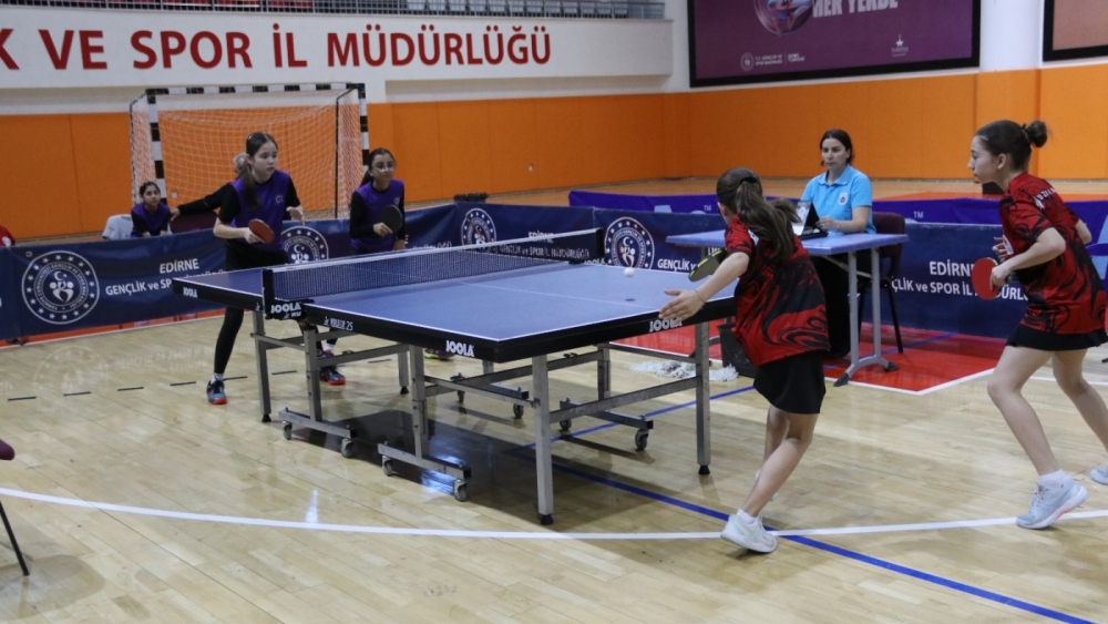 KÜÇÜKLER MASA TENİSİ GRUP MÜSABAKALARI EDİRNE’DE TAMAMLANDI